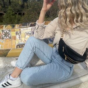 Zara Light Blue Ankle Jeans